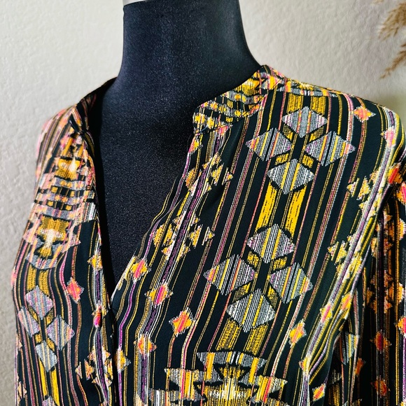 H&M Patterned Button Up Top Size 12 - Picture 3 of 3